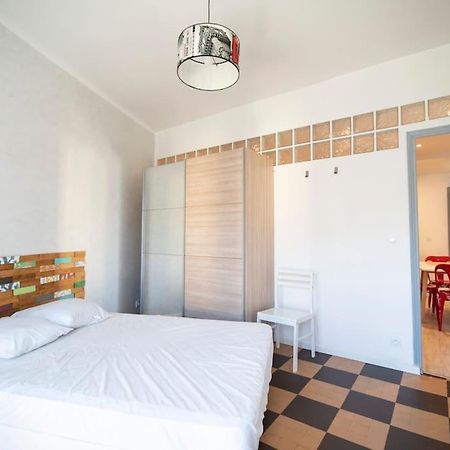 Appartement Avec 4 Chambres Doubles - Proche De La Mer, Des Transports Et De La Promenade Des Anglais ニース エクステリア 写真