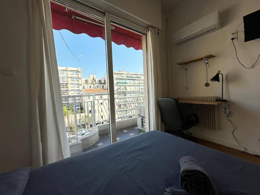Appartement Avec 4 Chambres Doubles - Proche De La Mer, Des Transports Et De La Promenade Des Anglais ニース エクステリア 写真