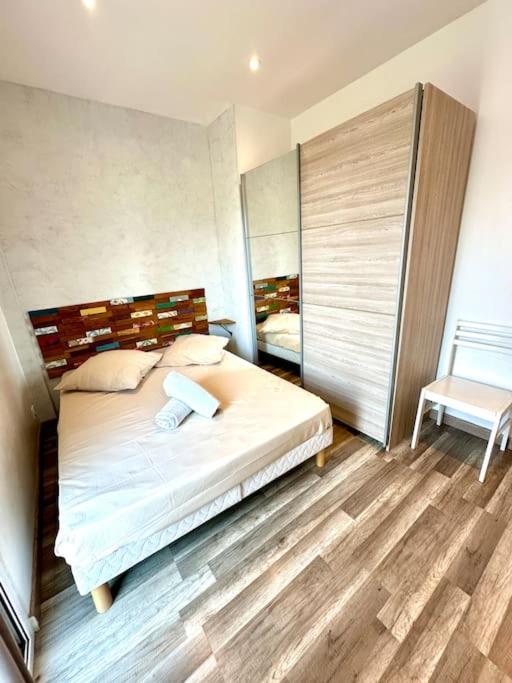 Appartement Avec 4 Chambres Doubles - Proche De La Mer, Des Transports Et De La Promenade Des Anglais ニース エクステリア 写真