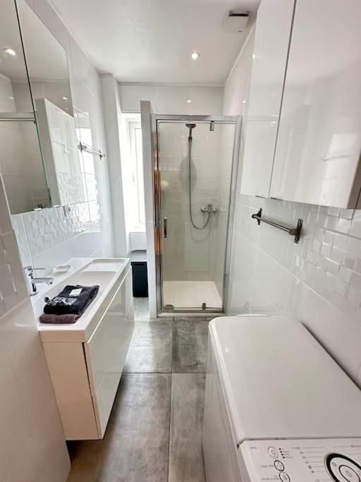 Appartement Avec 4 Chambres Doubles - Proche De La Mer, Des Transports Et De La Promenade Des Anglais ニース エクステリア 写真