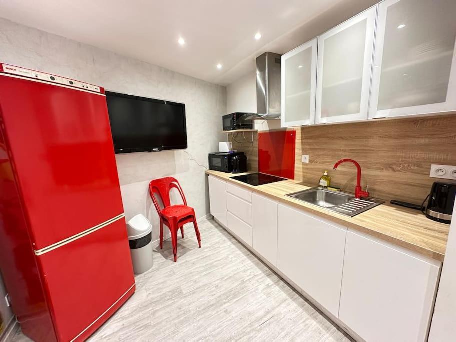 Appartement Avec 4 Chambres Doubles - Proche De La Mer, Des Transports Et De La Promenade Des Anglais ニース エクステリア 写真