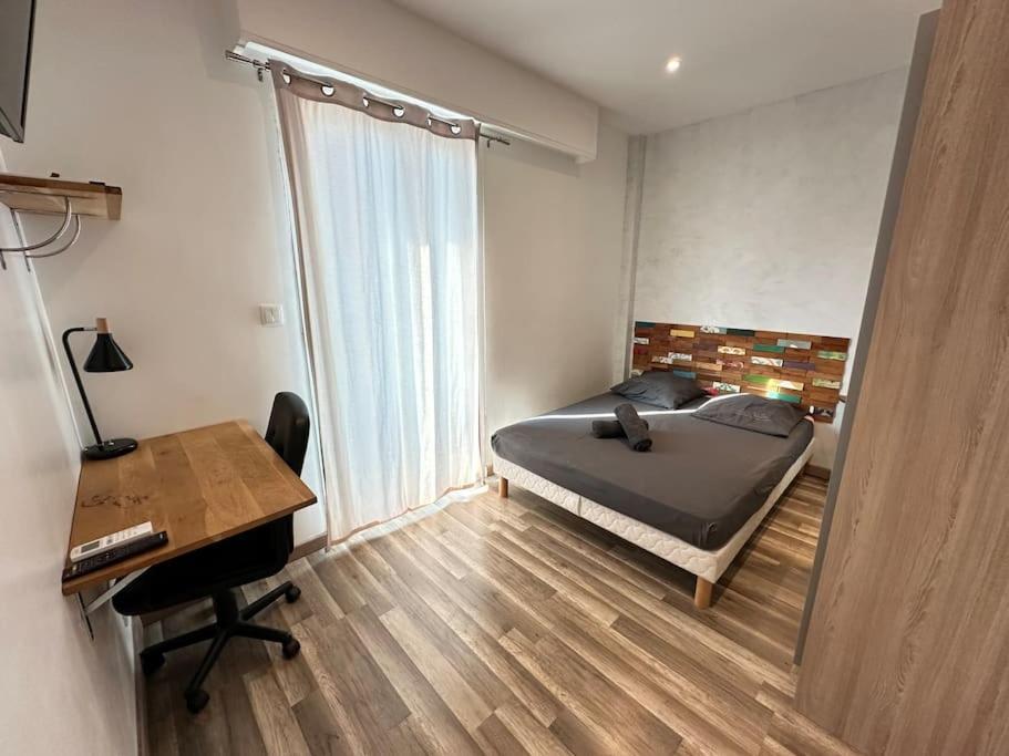 Appartement Avec 4 Chambres Doubles - Proche De La Mer, Des Transports Et De La Promenade Des Anglais ニース エクステリア 写真