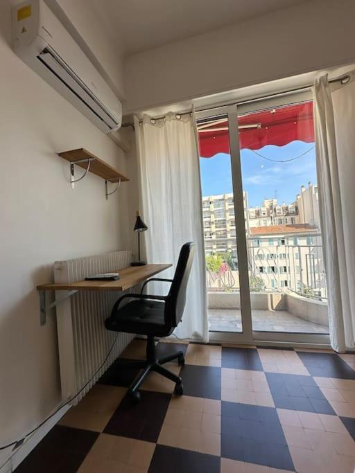 Appartement Avec 4 Chambres Doubles - Proche De La Mer, Des Transports Et De La Promenade Des Anglais ニース エクステリア 写真